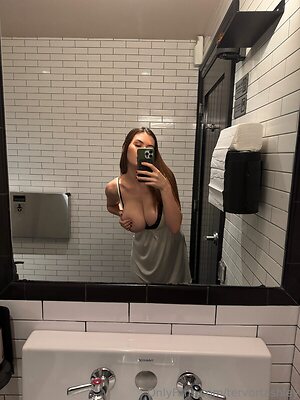 Ashley Tervort leaked photo #480