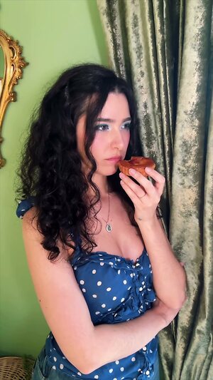 ASMR Glow leaked photo #28