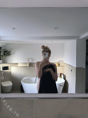 ASMR Janina Nude Leaked Photo #14