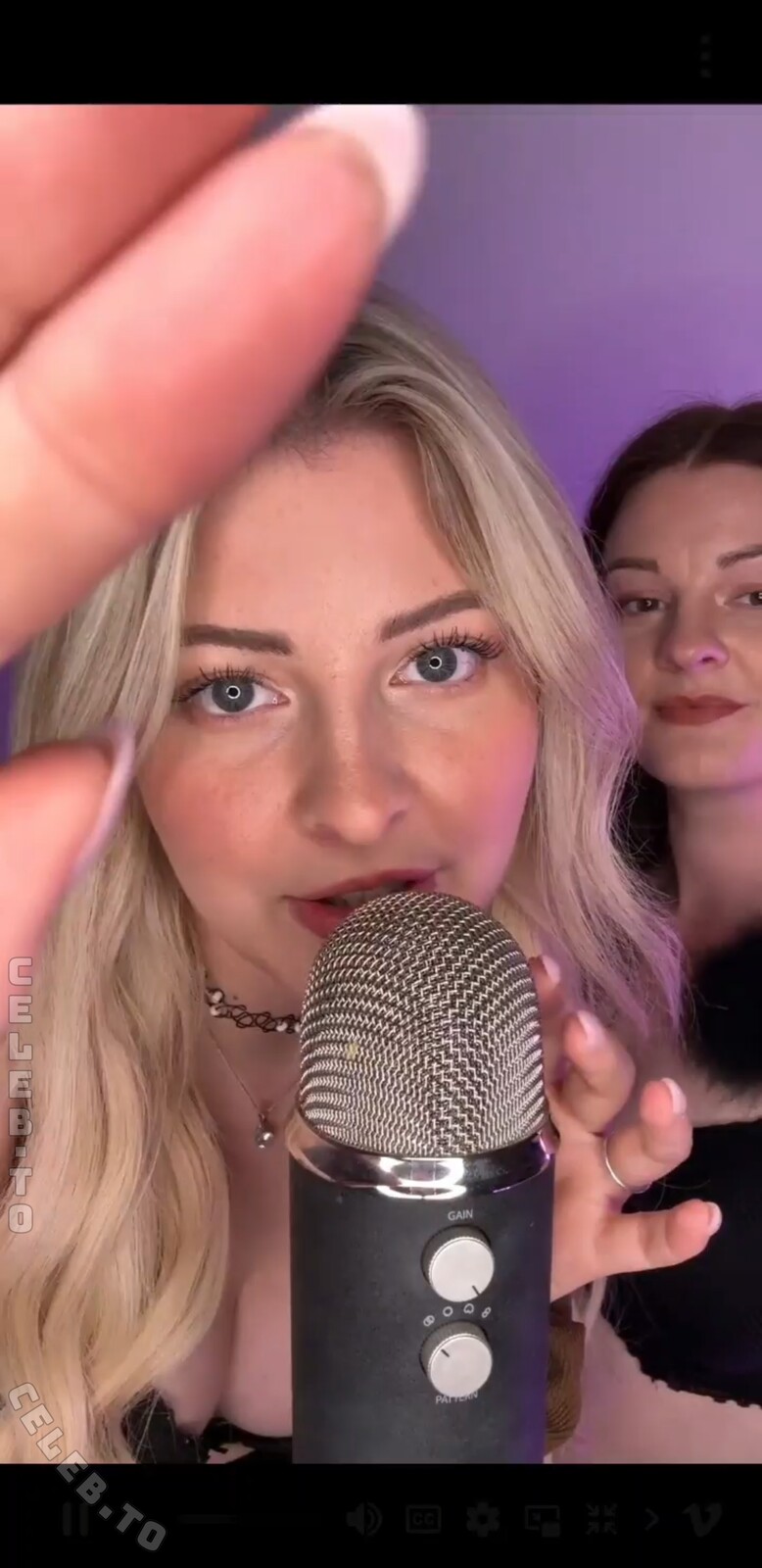 ASMR Janina photo