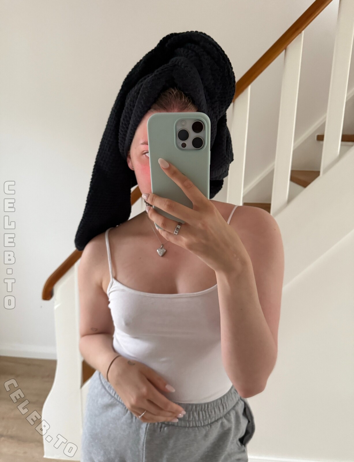 ASMR Janina photo