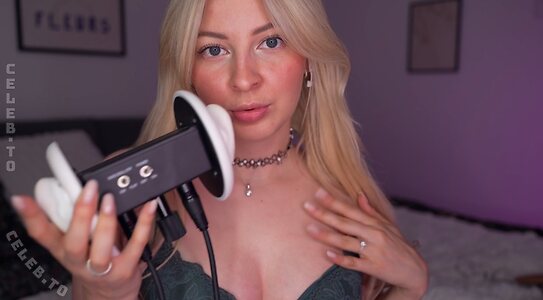 ASMR Janina