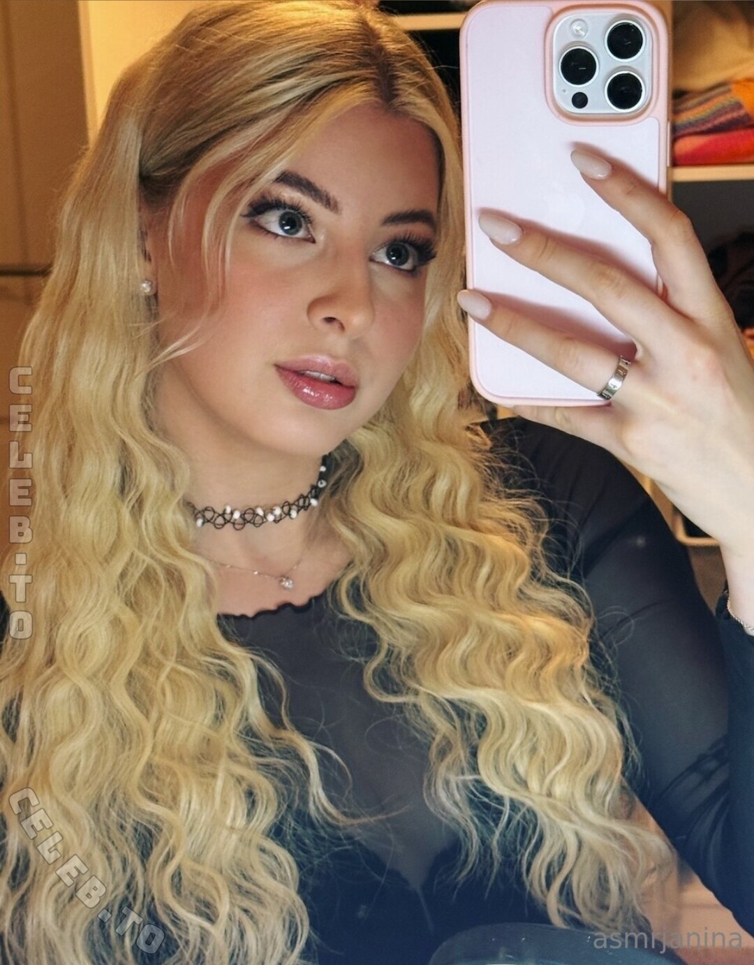 ASMR Janina photo