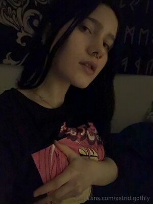 astrid.gothly leaked photo #37