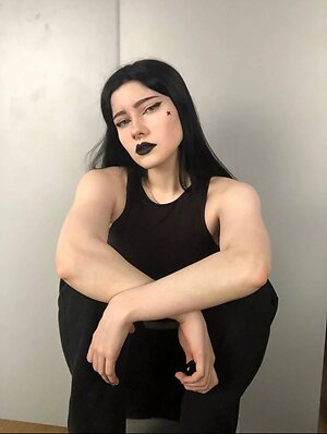 astrid.gothly leaked photo #46