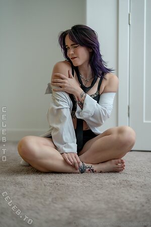 Athena Grimes photo