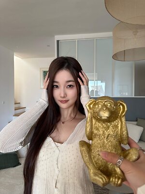 Athena "kiittwy" Jiang leaked photo #12