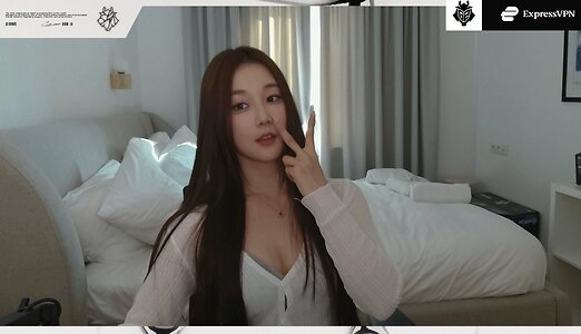 Athena "kiittwy" Jiang leaked photo #45