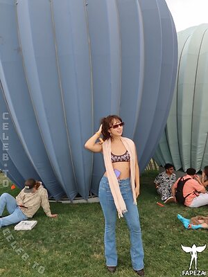 Aubrey Anderson-Emmons Nude Leaked Photo #6