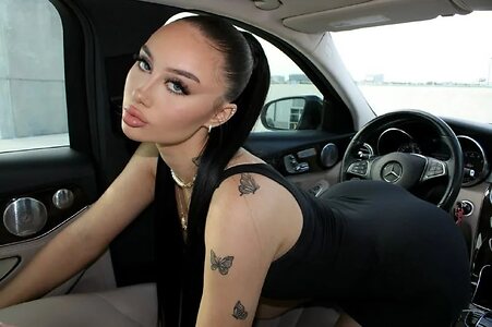 Auhneesh Nicole leaked photo #11