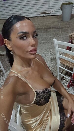 Aura_officiel photo