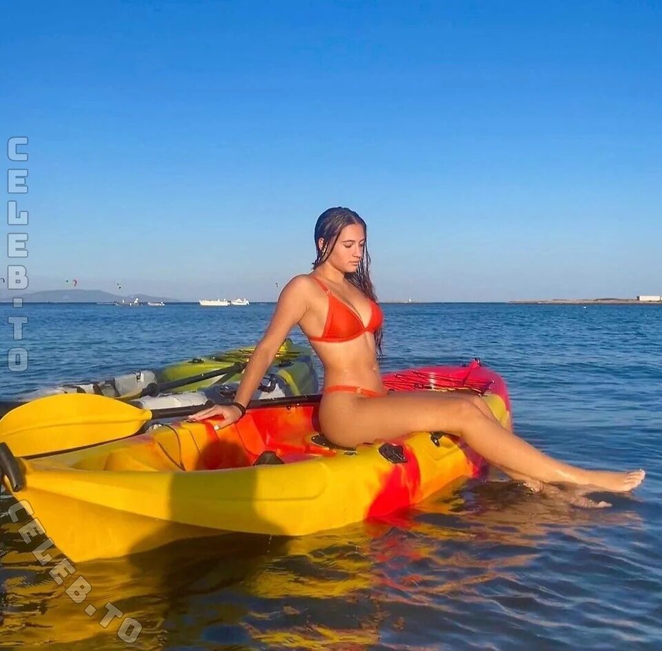 Aurelia.ci Nude Leaked Photos