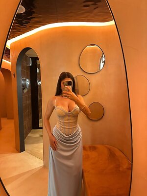 Aurora Becarelli leaked photo #3