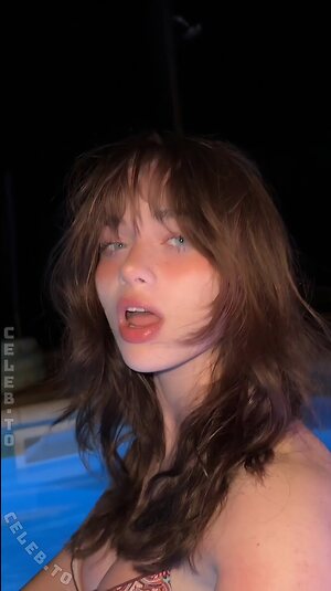 Aurora Nude Leaked Photo #22