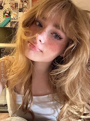 Aurora Nude Leaked Photo #80