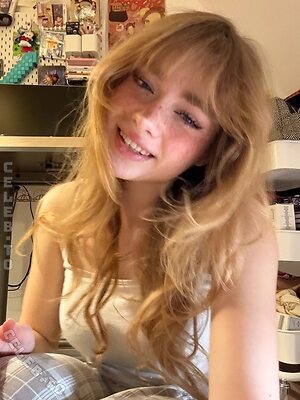 Aurora Nude Leaked Photo #81