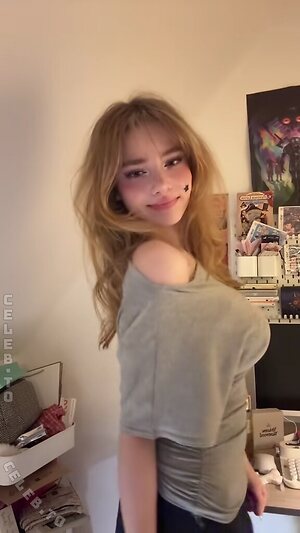 Aurora Nude Leaked Photo #92