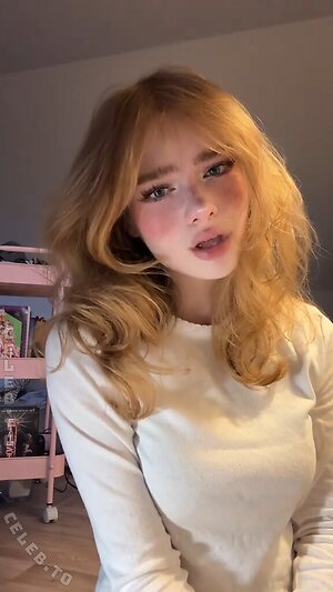 Aurora Nude Leaked Photo #101