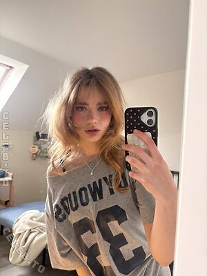 Aurora Nude Leaked Photo #102