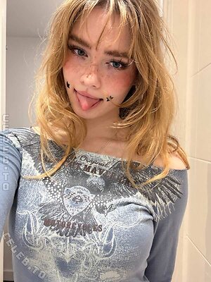 Aurora Nude Leaked Photo #125