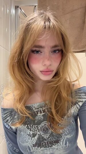 Aurora Nude Leaked Photo #128