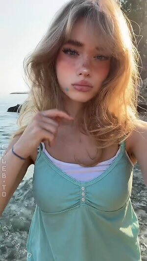 Aurora leaked photo #234