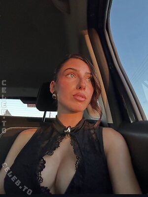 Aurora.becarelli leaked photo #24