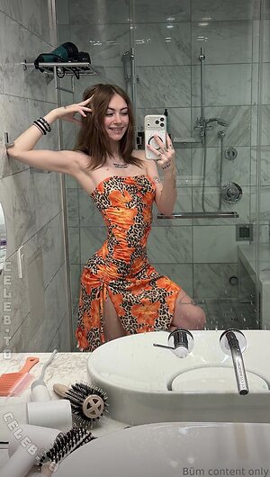 Autumn Hicks Nude Leaked Photo #2