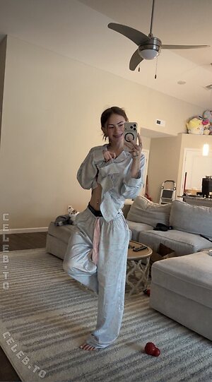 Autumn Hicks Nude Leaked Photo #34