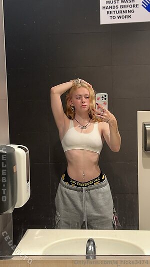 Autumn Hicks Nude Leaked Photo #51