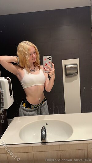 Autumn Hicks Nude Leaked Photo #52