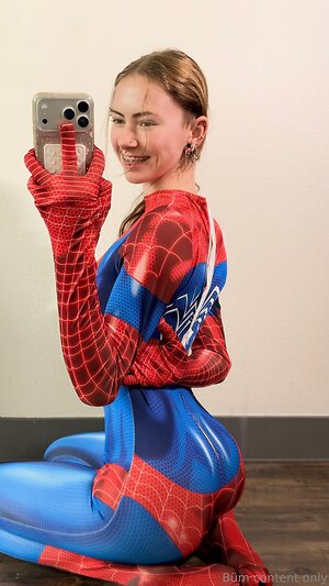 Autumn Hicks leaked photo #137