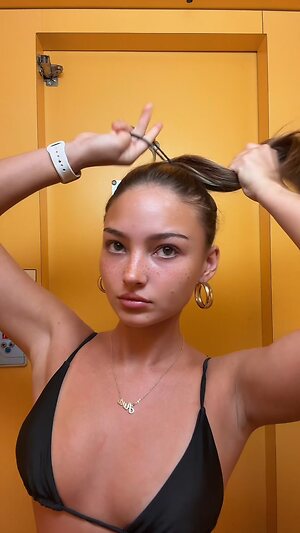 Ava Alfaro leaked photo #17