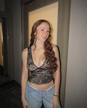 Ava Cable leaked photo #6
