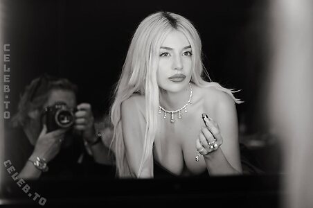 Ava Max Nude Leaked Photo #7