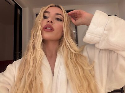 Ava Max leaked photo #46