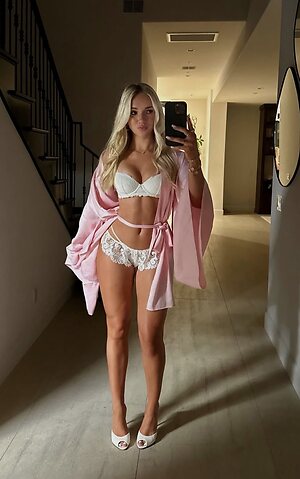 Ava Robar