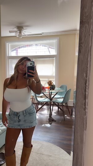 Ava Schillaci leaked photo #2