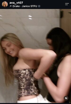 Ava VT Nude Leaked Photo #16
