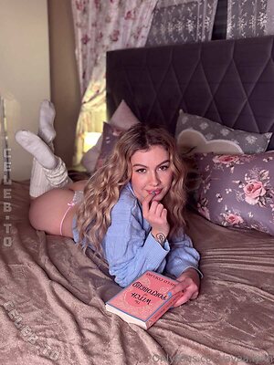 Avaa.Lynn Nude Leaked Photo #6