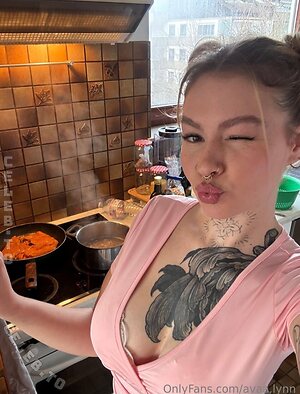 Avaa.Lynn Nude Leaked Photo #51