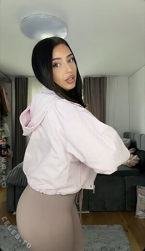avendaaxs Nude Leaked Photo #31