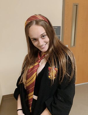Avery leaked photo #22