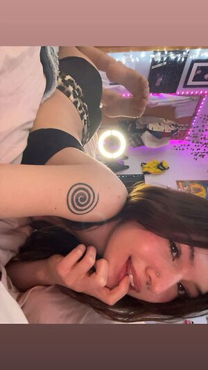 Avery.Reese leaked photo #37