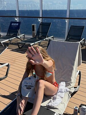 Avery.shipp leaked photo #6