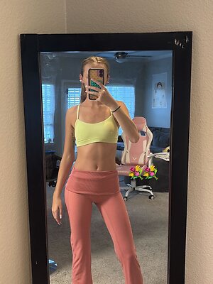Avery.shipp leaked photo #55