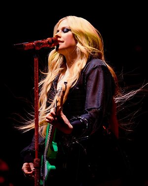 Avril Lavigne leaked photo #41