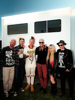 Avril Lavigne leaked photo #58