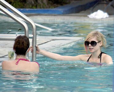 Avril Lavigne leaked photo #83