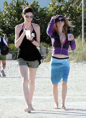 Avril Lavigne leaked photo #84